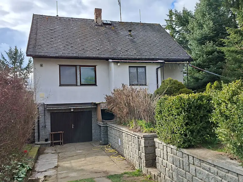 Prodej rodinného domu 300 m², pozemek 1090 m², Lnáře – náhled fotky 2