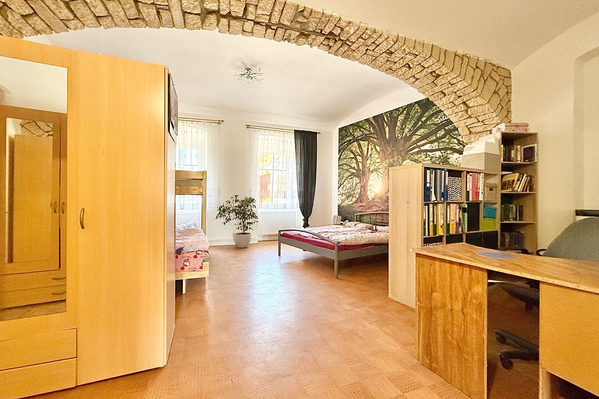 Prodej rodinného domu 373 m², pozemek 1106 m²