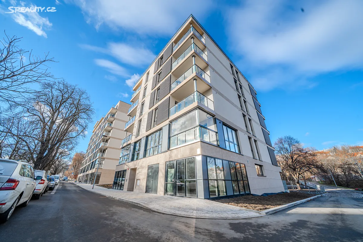 Prodej obchodního prostoru 42 m²
