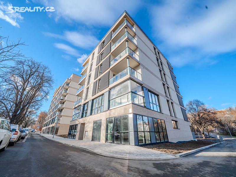 Prodej obchodního prostoru 42 m², Praha