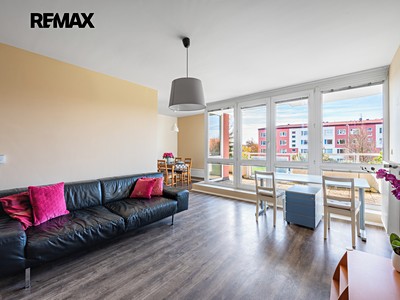 Pronájem bytu 2+1 57 m² (Jednopodlažní)