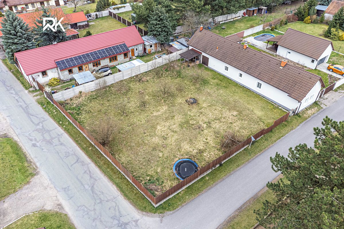 Prodej stavebního pozemku 778 m² – fotografie 3