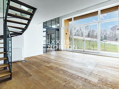 Pronájem bytu 6 pokojů a více 325 m²