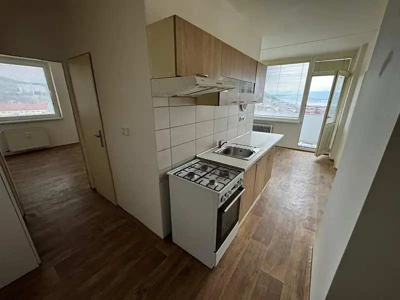 Pronájem bytu 3+1 64 m², Most – náhled fotky 1