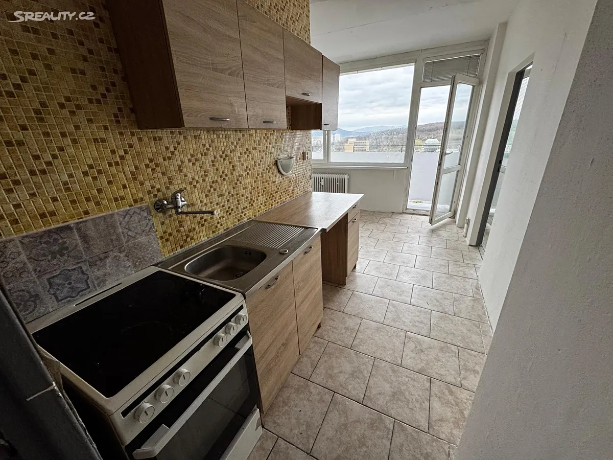 Pronájem bytu 3+1 63 m², Most