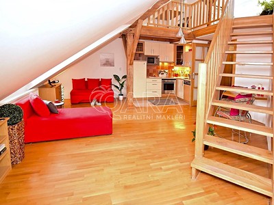 Pronájem bytu 2+kk 53 m² (Mezonet)