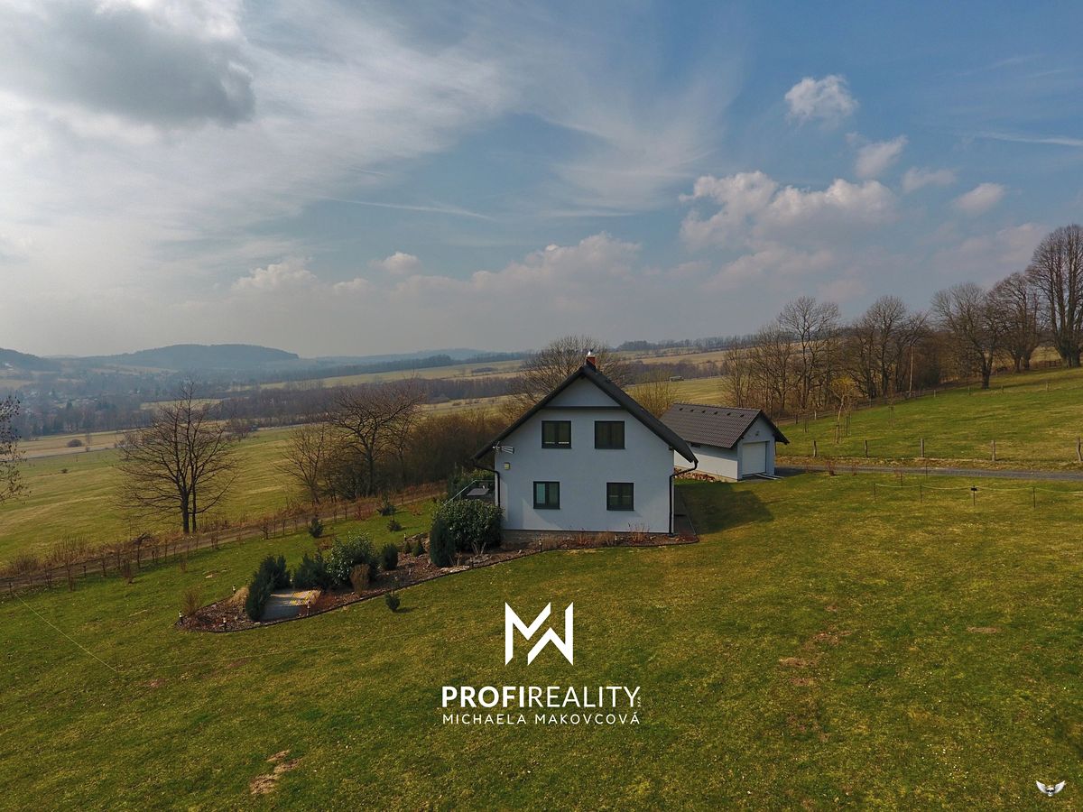 Prodej rodinného domu 138 m², pozemek 1375 m² – fotografie 3