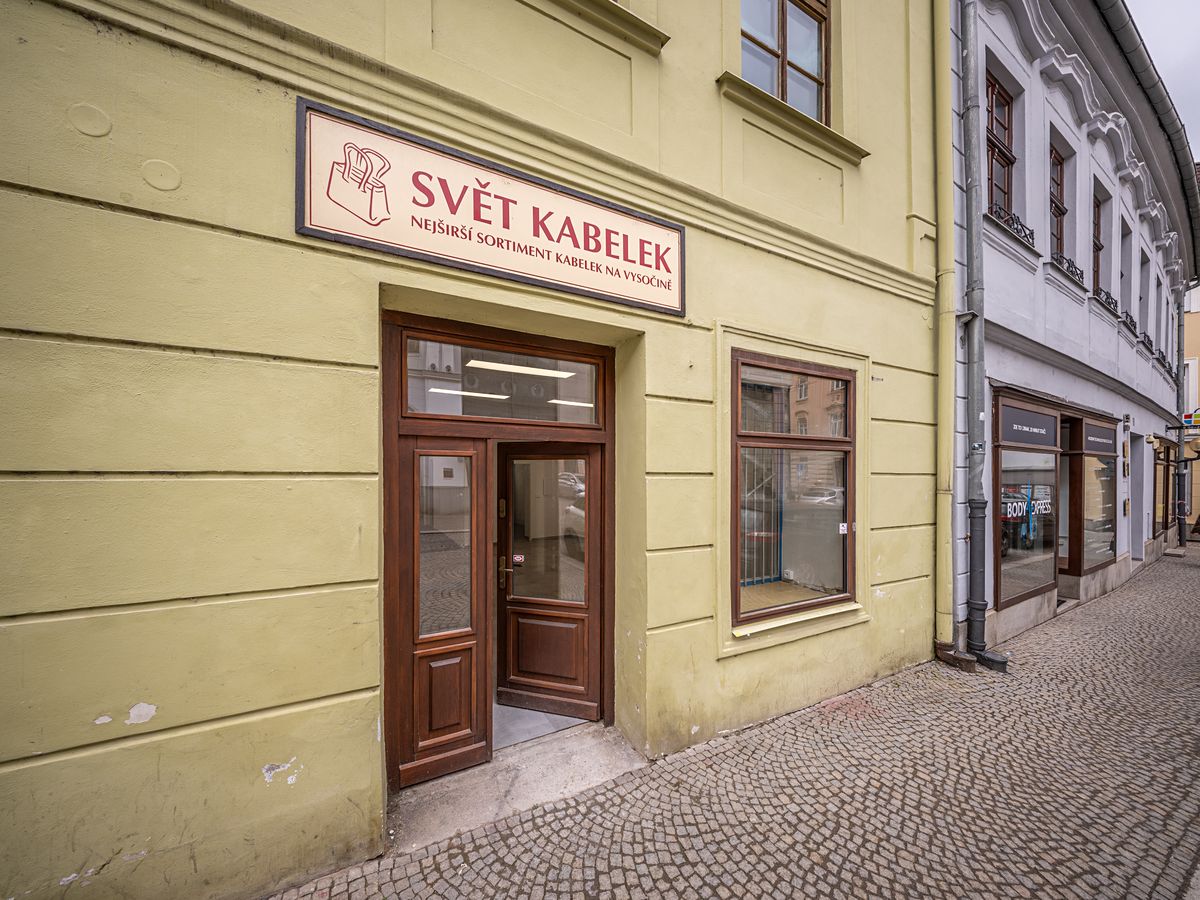 Pronájem obchodního prostoru 153 m²