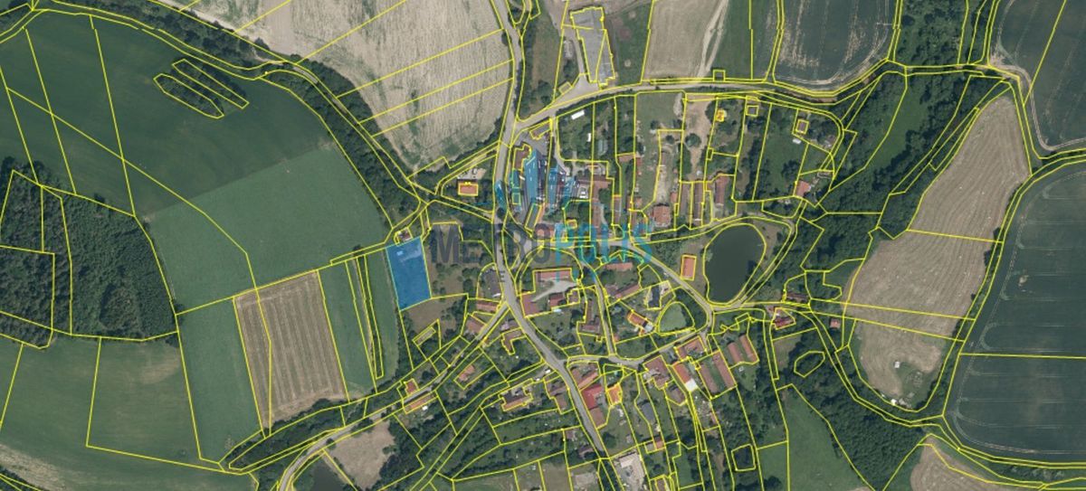 Prodej stavebního pozemku 1949 m², Postupice – fotka 1 z 3