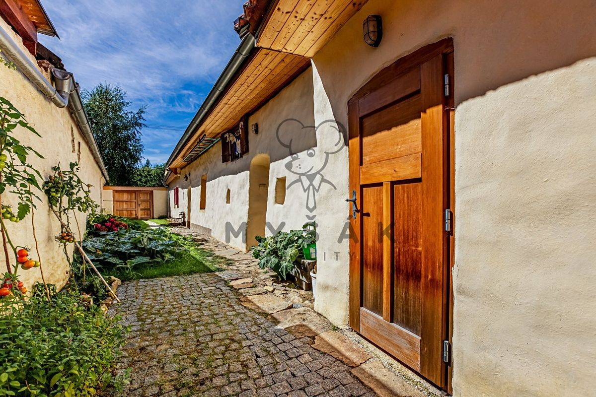 Prodej chalupy 150 m², pozemek 246 m² – fotografie 2