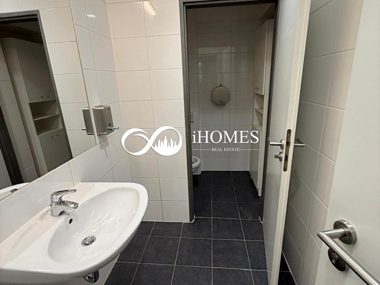 Комерційне приміщення в оренду, 126 м² (12 з 12)