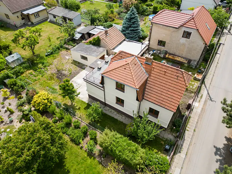 Prodej rodinného domu 135 m², pozemek 529 m², Hovorčovice – náhled fotky 1