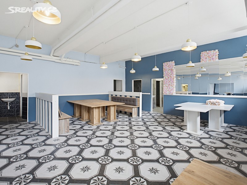Pronájem obchodního prostoru 269 m² – pohled 4