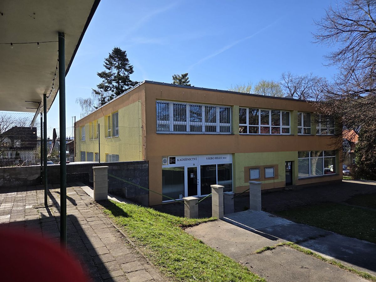Pronájem kanceláře 92 m² – fotografie 2