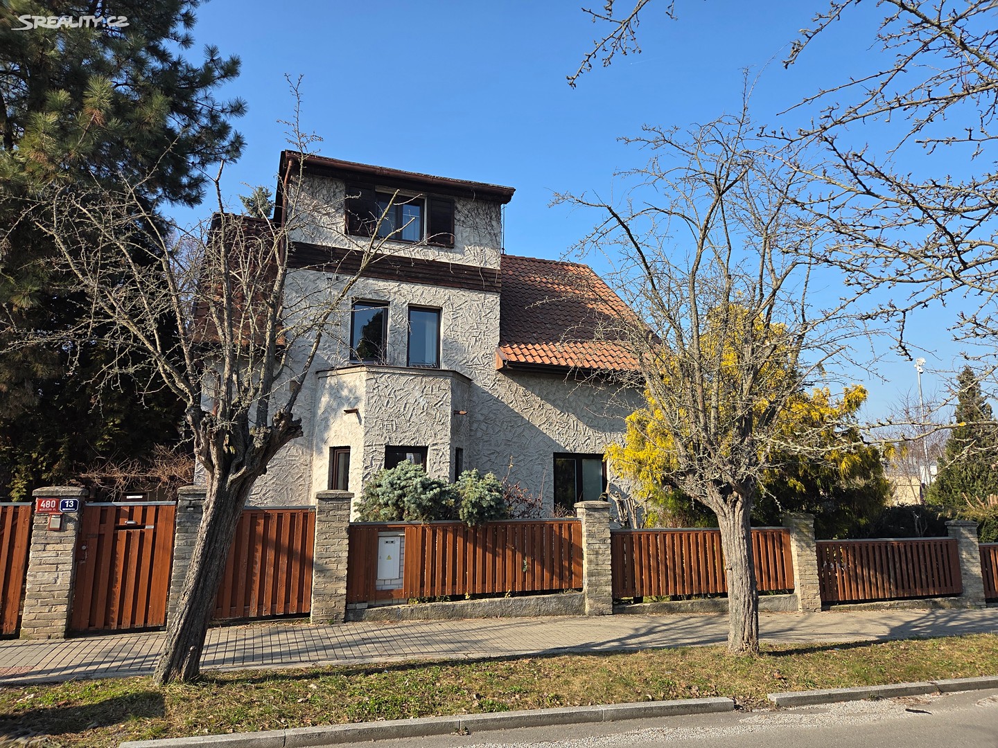 Prodej  vícegeneračního domu 166 m², pozemek 486 m² – pohled 2