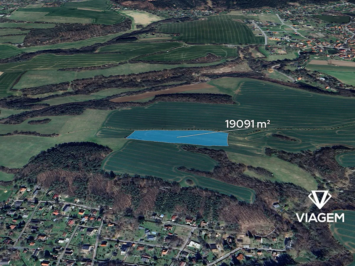 Prodej podílu 1/4 pole 4772 m²