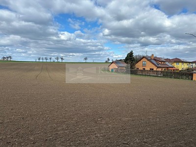 Prodej pozemku, 1 019 m² (2 z 7)