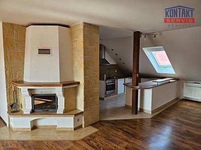 Pronájem bytu 3+kk 95 m² (Podkrovní)