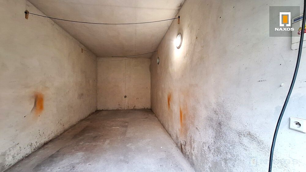 Pronájem garáže 30 m² – fotografie 3