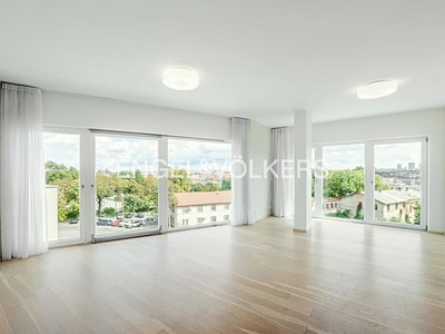 Pronájem bytu 4+kk 166 m²