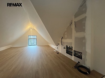 Pronájem bytu 2+kk 100 m²