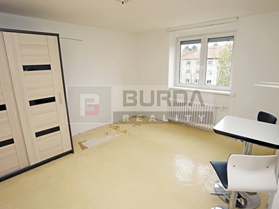 Pronájem bytu 1+1 28 m²