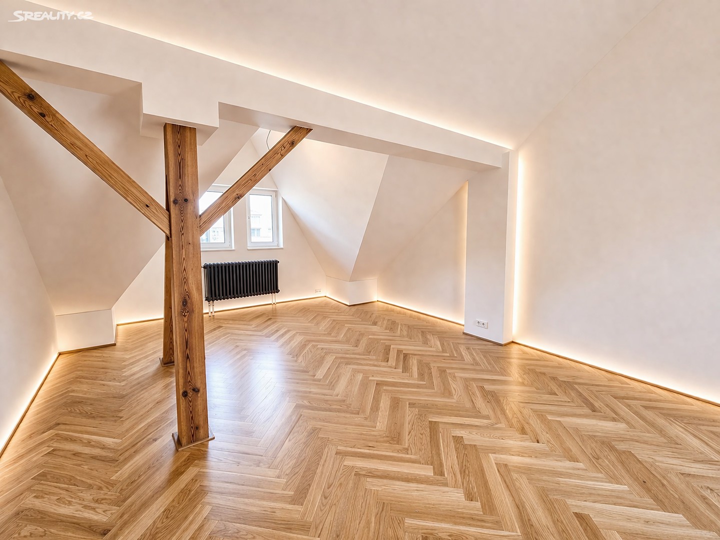 Pronájem bytu 2+kk 100 m² – pohled 4