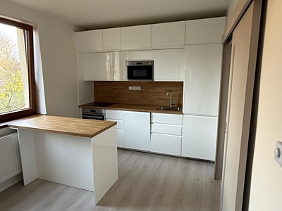 Prodej  rodinného domu 135 m², pozemek 529 m² — photo 3
