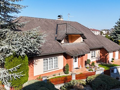 Haus zum Kauf, 269 m² (2 von 30)