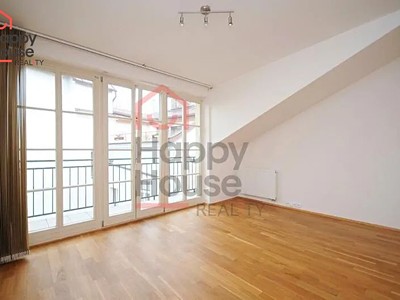 Pronájem bytu atypické 128 m² (Podkrovní)