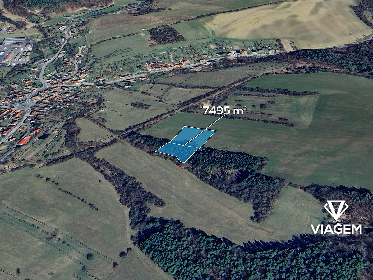 Prodej podílu 1/4 pole 1873 m²