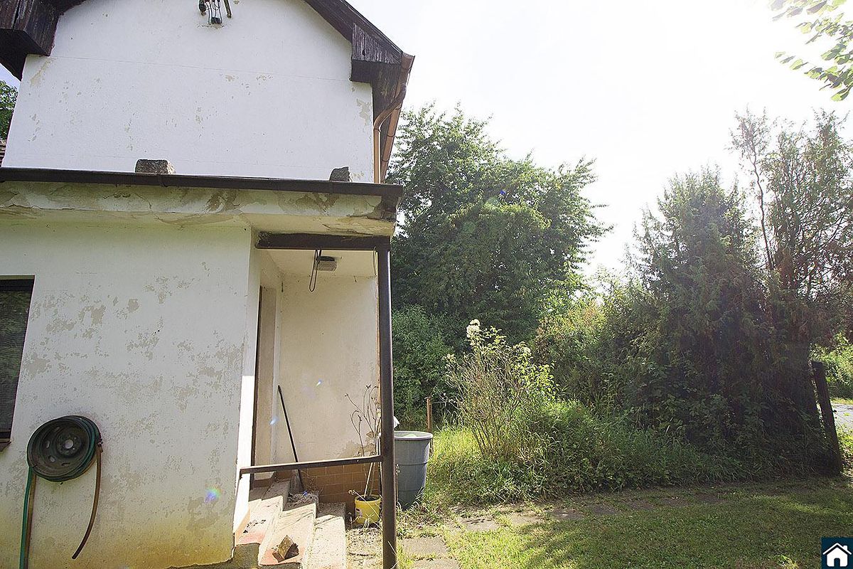 Prodej rodinného domu 100 m², pozemek 2233 m² – fotografie 3