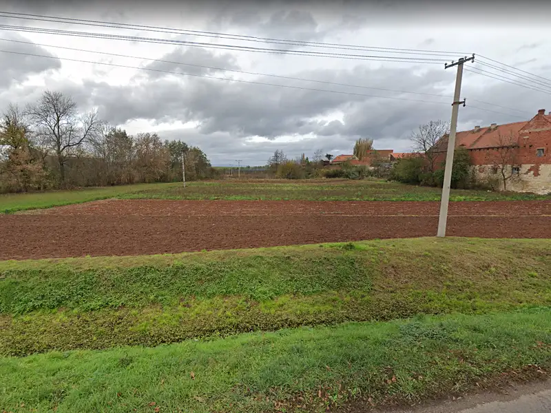 Prodej stavebního pozemku 5730 m², Liběšice – náhled fotky 3