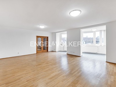 Pronájem bytu 5+kk 245 m²