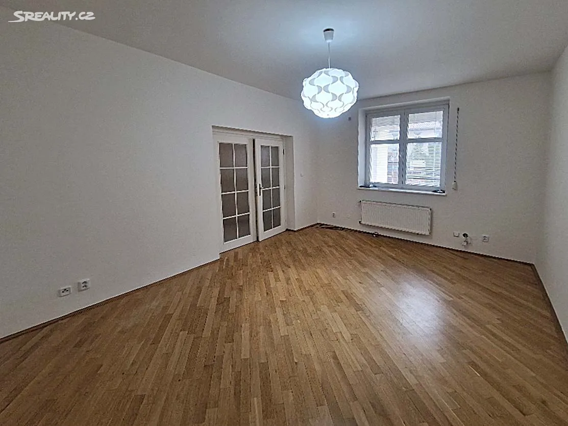 Prodej rodinného domu 181 m², pozemek 124 m² – další
