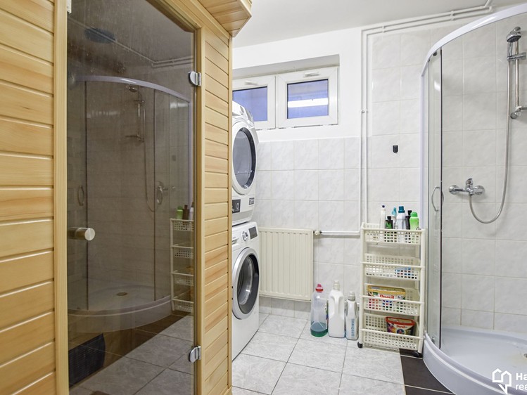 Haus zum Kauf, 269 m² (25 von 30)