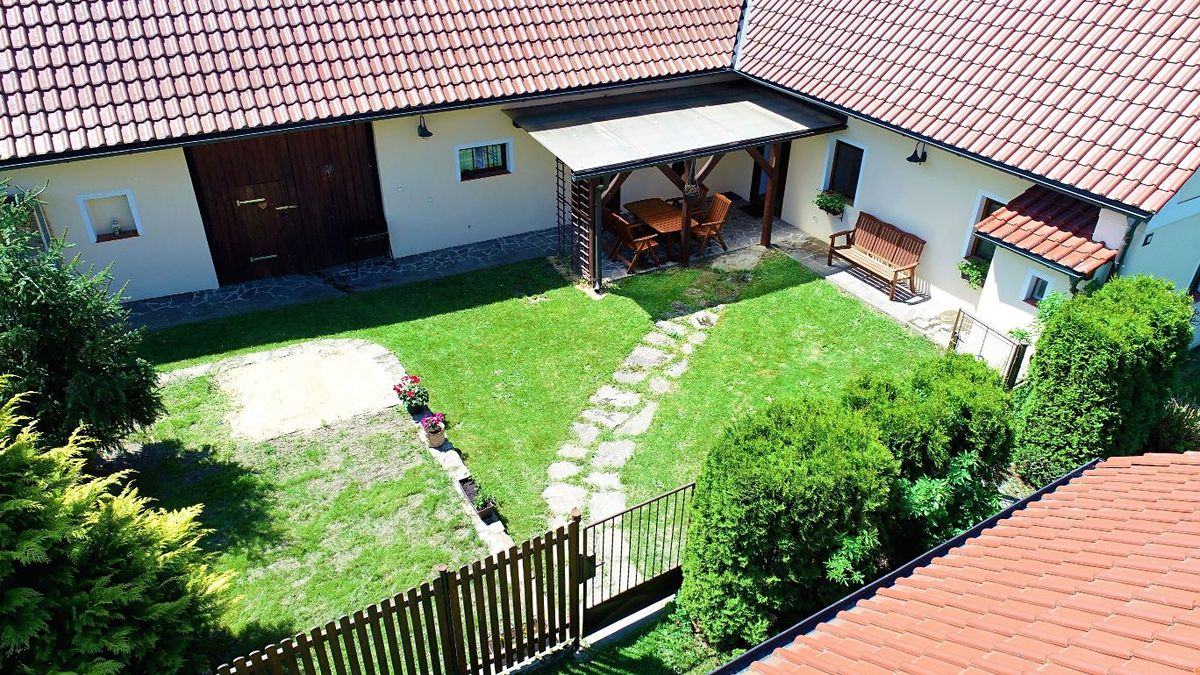 Prodej rodinného domu 120 m², pozemek 650 m² – fotografie 2