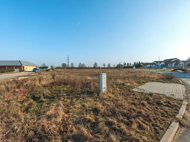 Prodej stavebního pozemku 1094 m², Ráby – náhled fotky 2