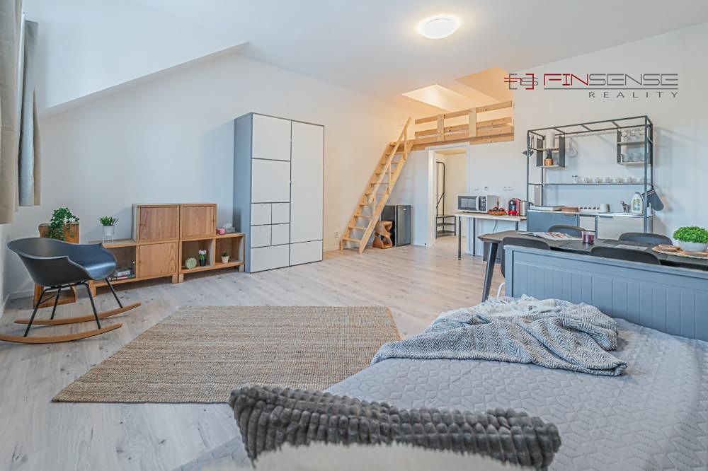 Prodej bytu 1+kk 36 m² (Podkrovní)
