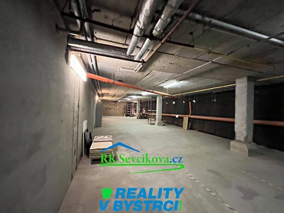Pronájem skladového prostoru 236 m²