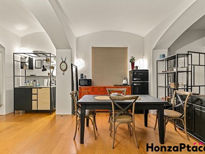 Prodej komerční nemovitosti 66 m² — photo 4
