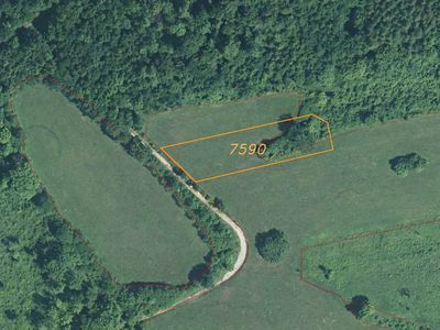 Prodej pole 1556 m²