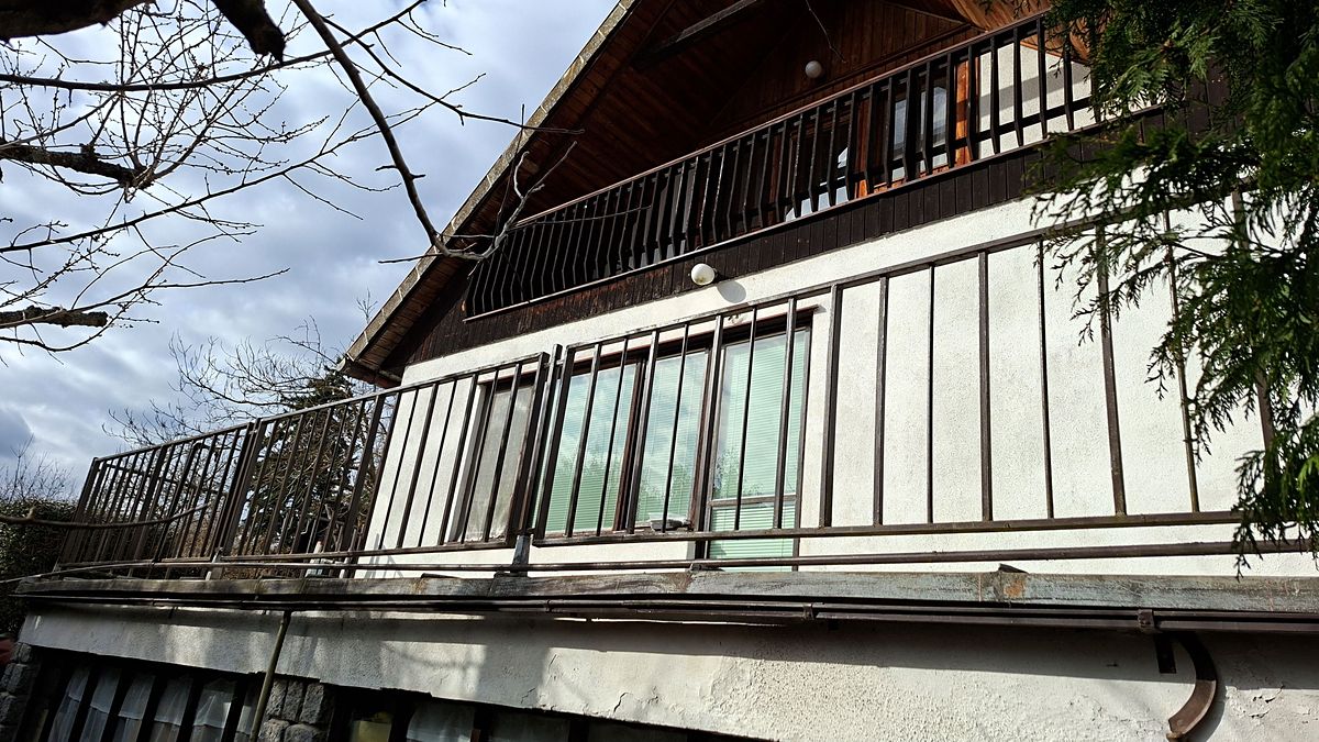 Prodej rodinného domu 300 m², pozemek 1090 m² – fotografie 5