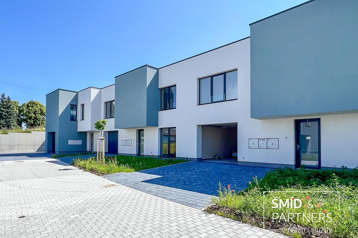 Prodej rodinného domu 130 m², pozemek 270 m² – fotografie 3