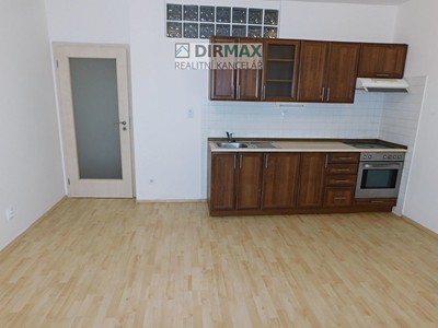 Pronájem bytu 1+1 43 m²