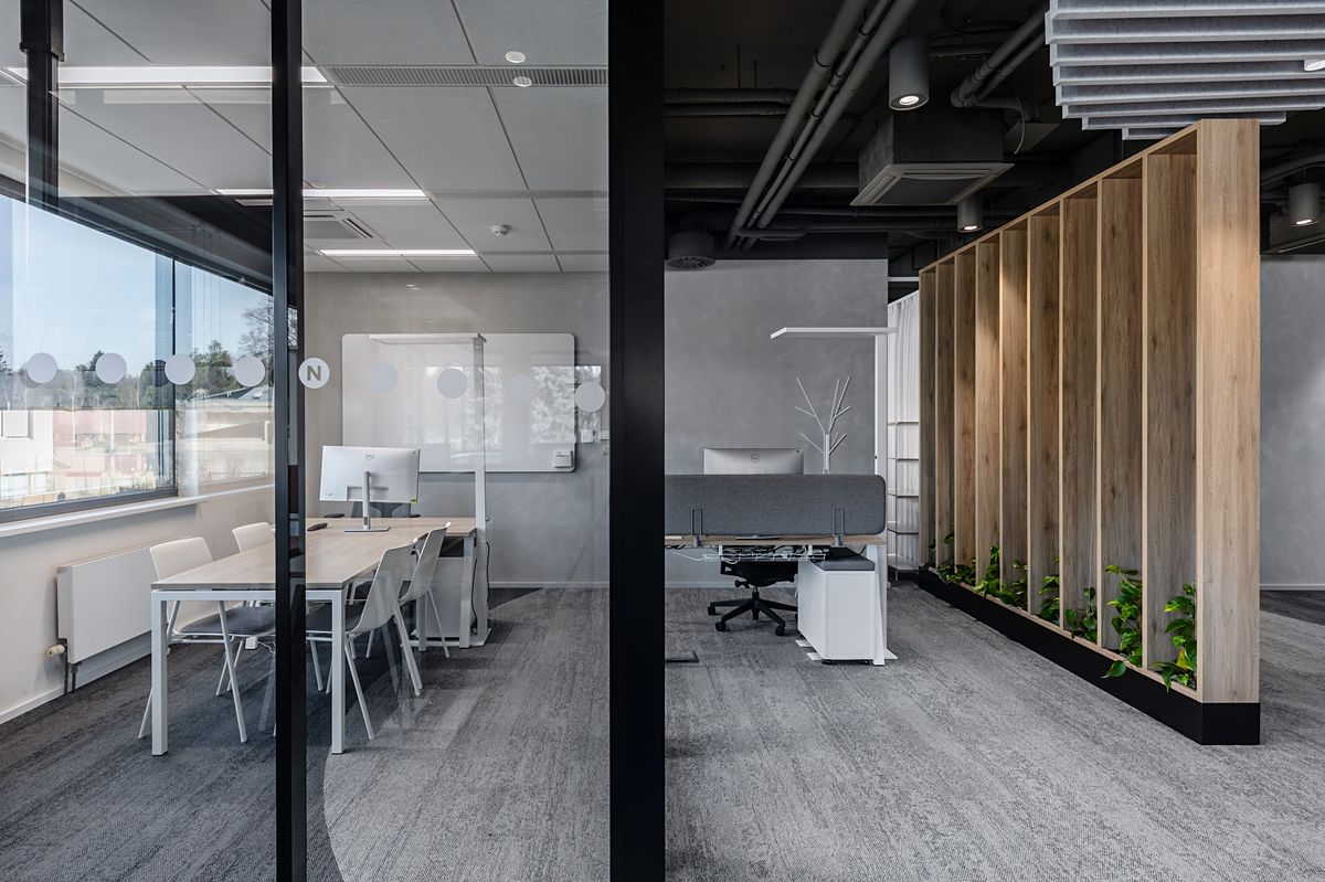 Pronájem kanceláře 900 m² – fotografie 5