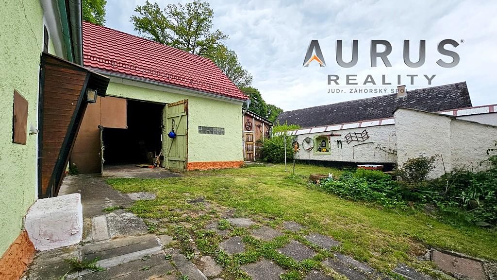 Prodej rodinného domu 360 m², pozemek 662 m² – fotografie 5