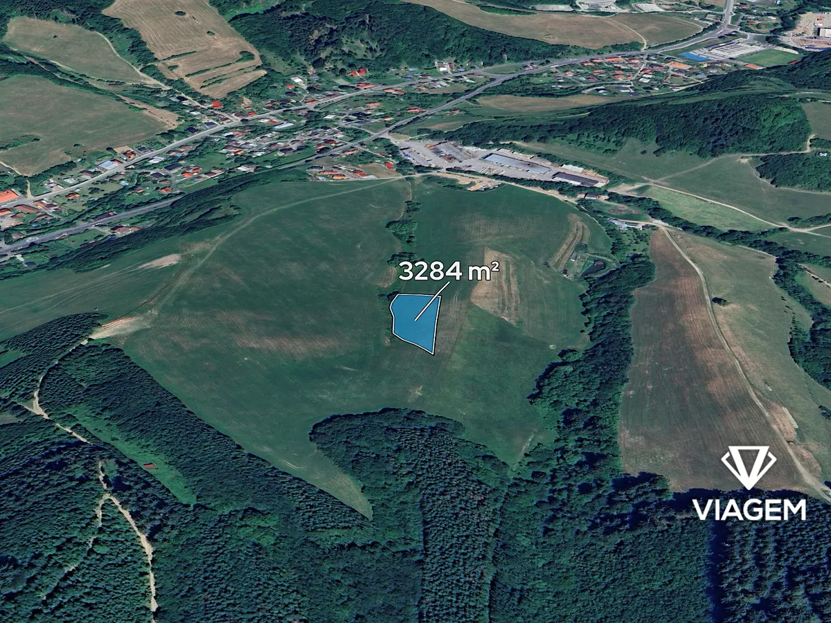 Prodej podílu 1/2 pole 1642 m²