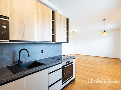 Pronájem bytu 3+kk 89 m²