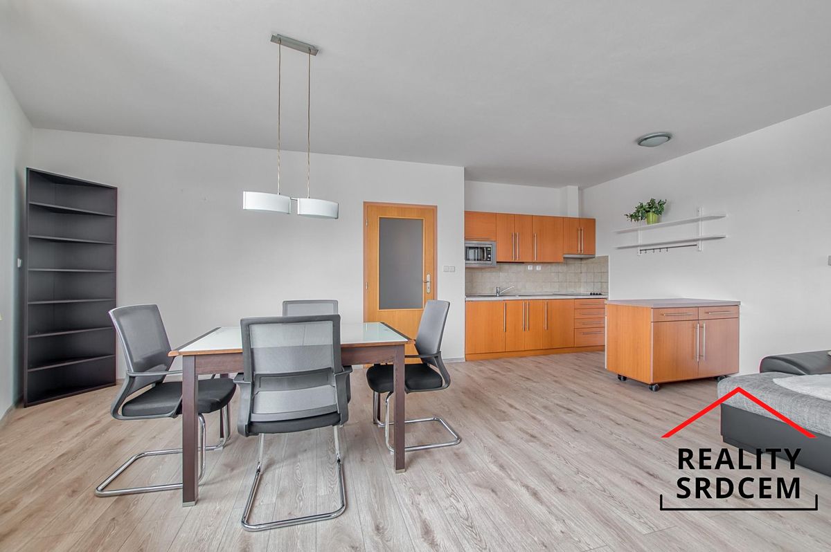 Pronájem bytu 2+kk 68 m² – fotografie 5